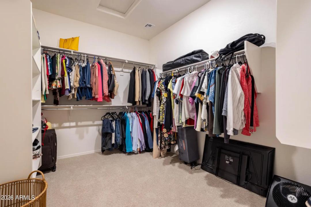 Real Estate Picture 24