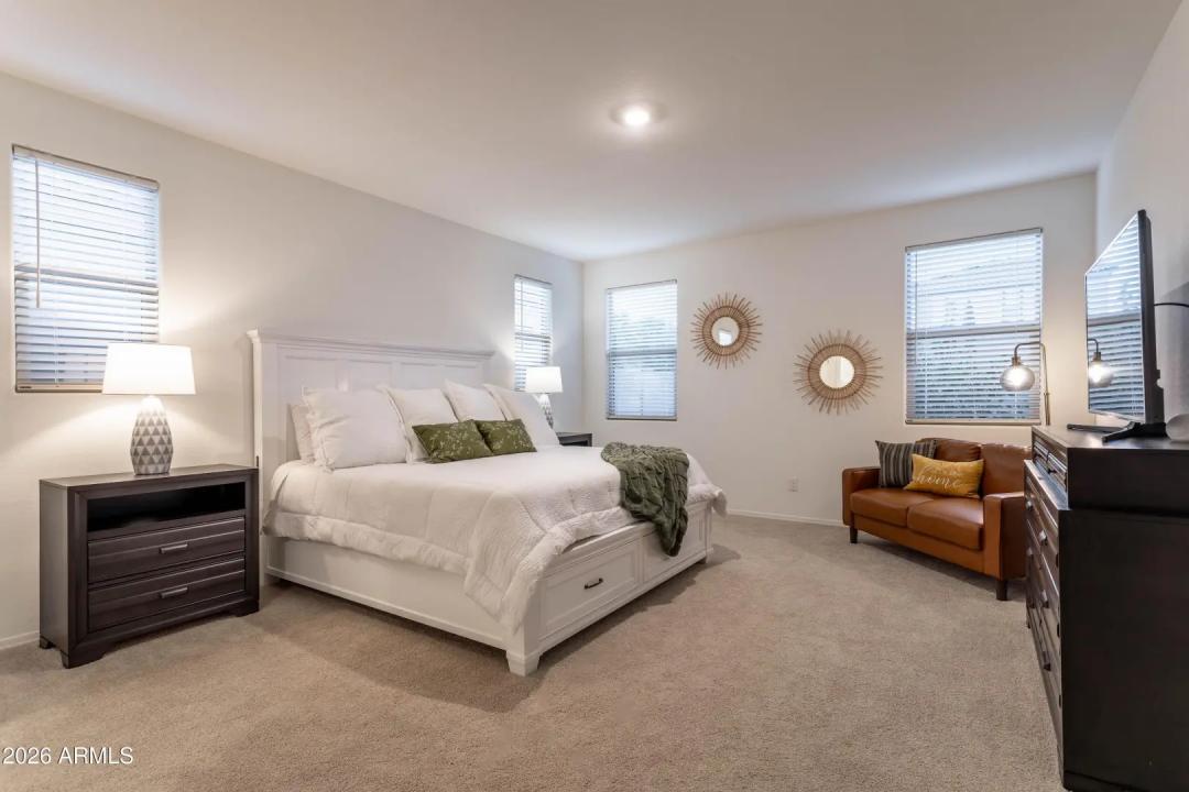 Real Estate Picture 20