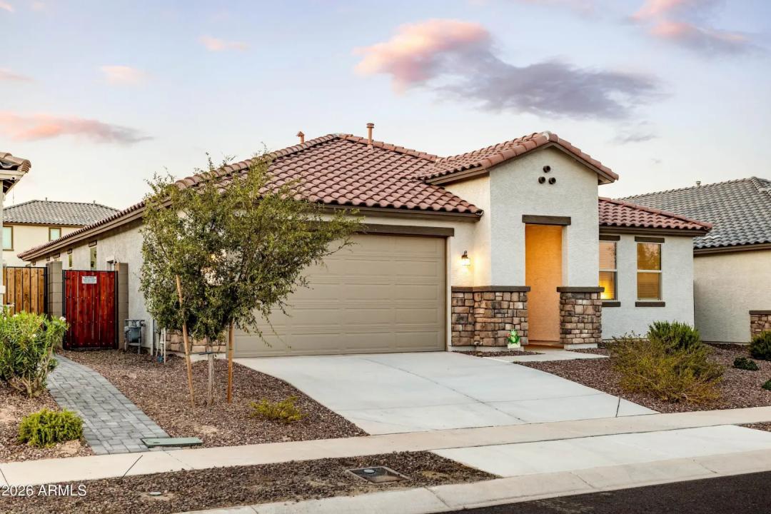 Real Estate Picture 40