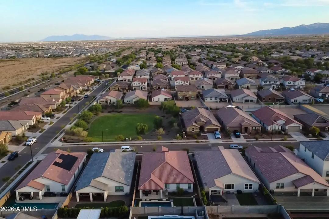 Real Estate Picture 44