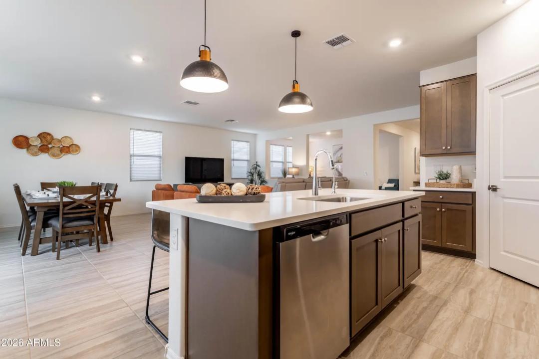 Real Estate Picture 13