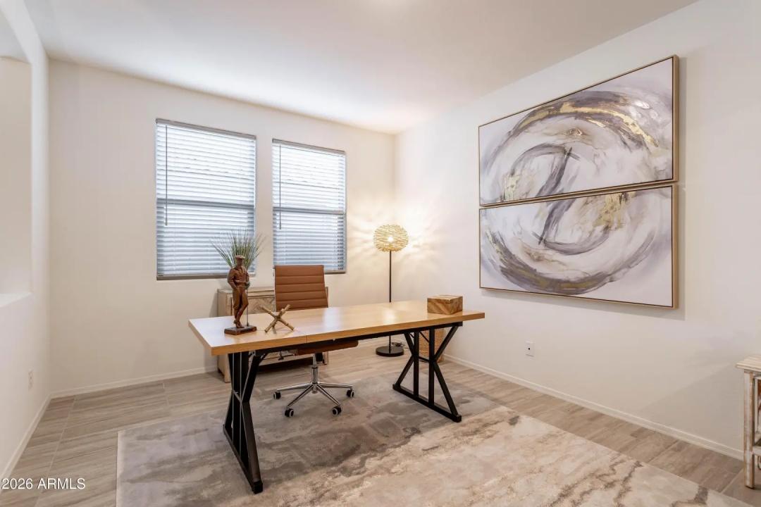 Real Estate Picture 19