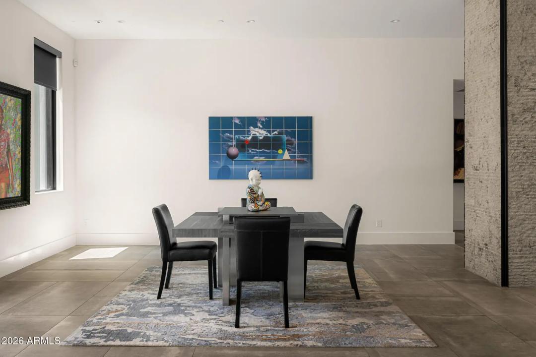 Real Estate Picture 14