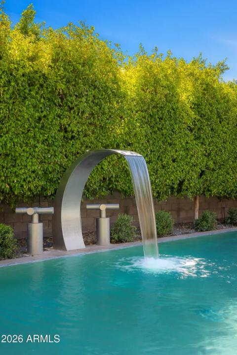Real Estate Picture 37