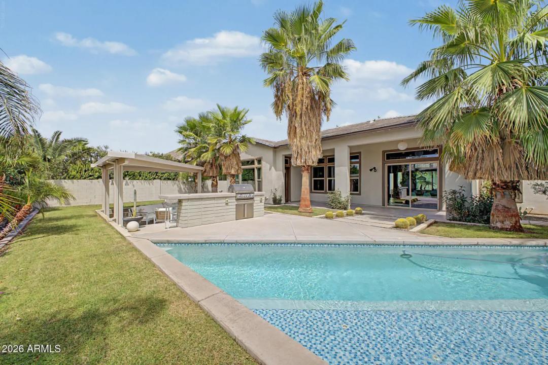 Real Estate Picture 21