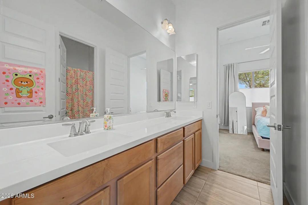 Real Estate Picture 39