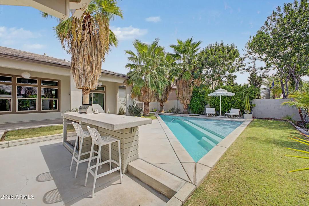 Real Estate Picture 22