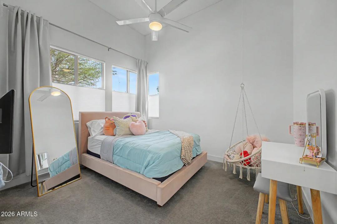 Real Estate Picture 42