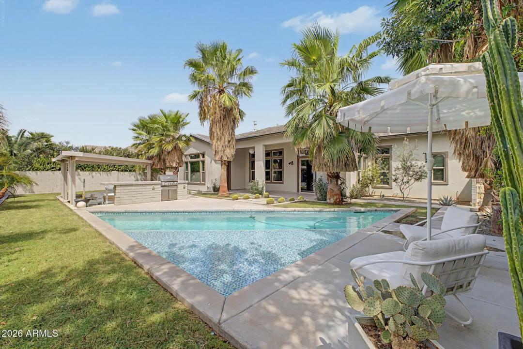 Real Estate Picture 23