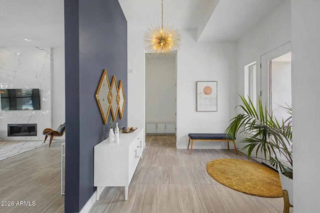 Real Estate Picture 5