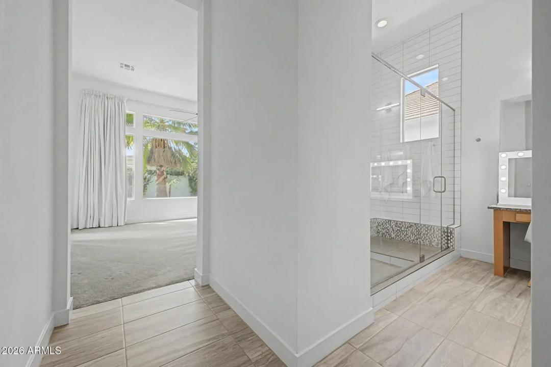 Real Estate Picture 44