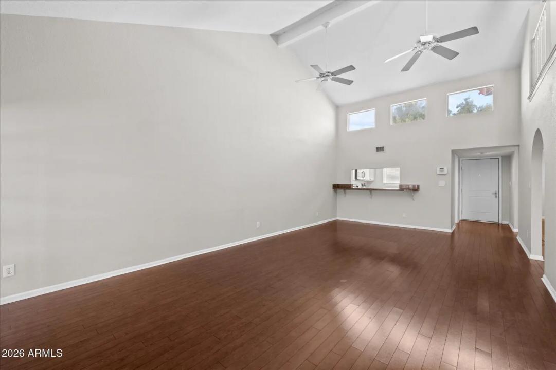 Real Estate Picture 6