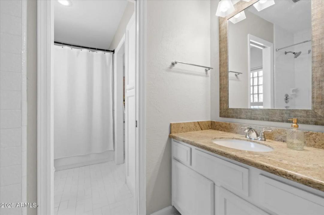 Real Estate Picture 20
