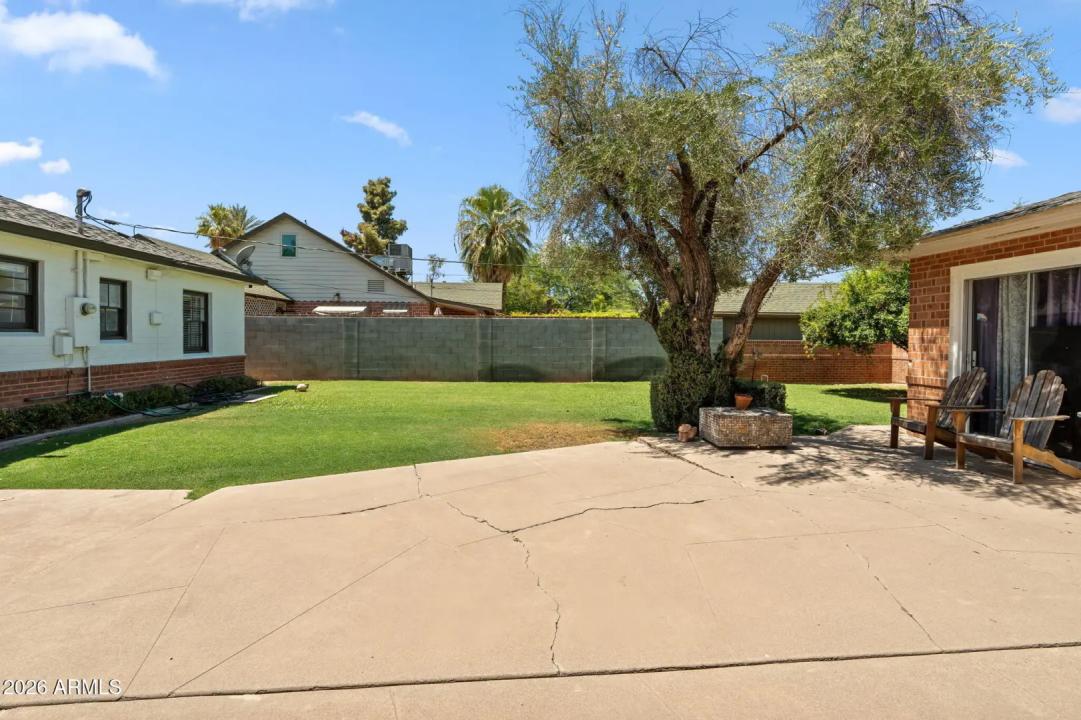 Real Estate Picture 19
