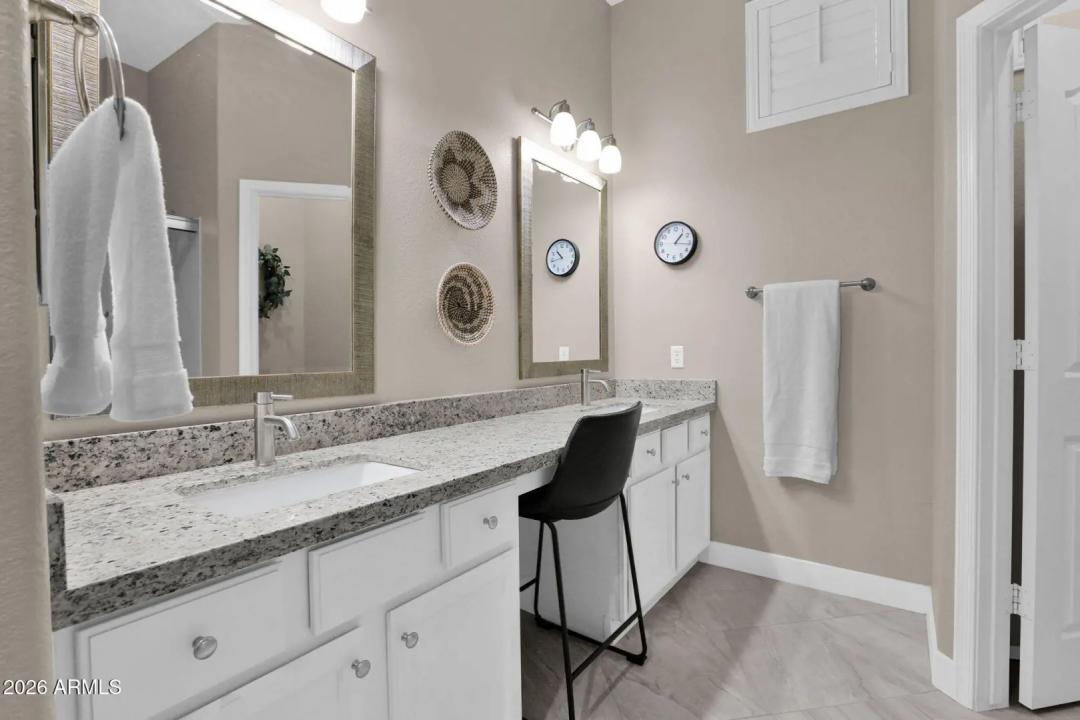 Real Estate Picture 20