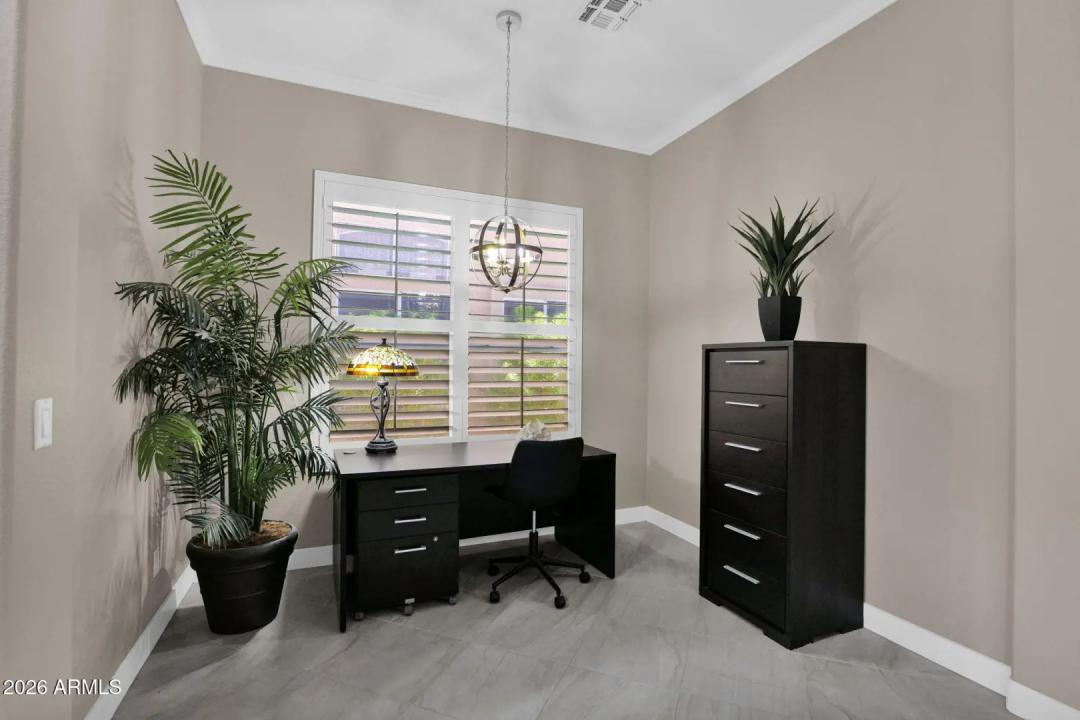 Real Estate Picture 16