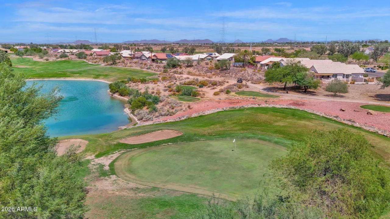 Real Estate Picture 32