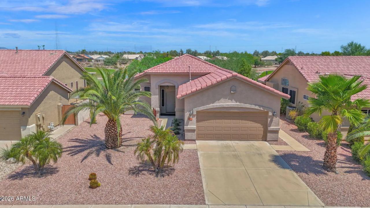 Real Estate Picture 4