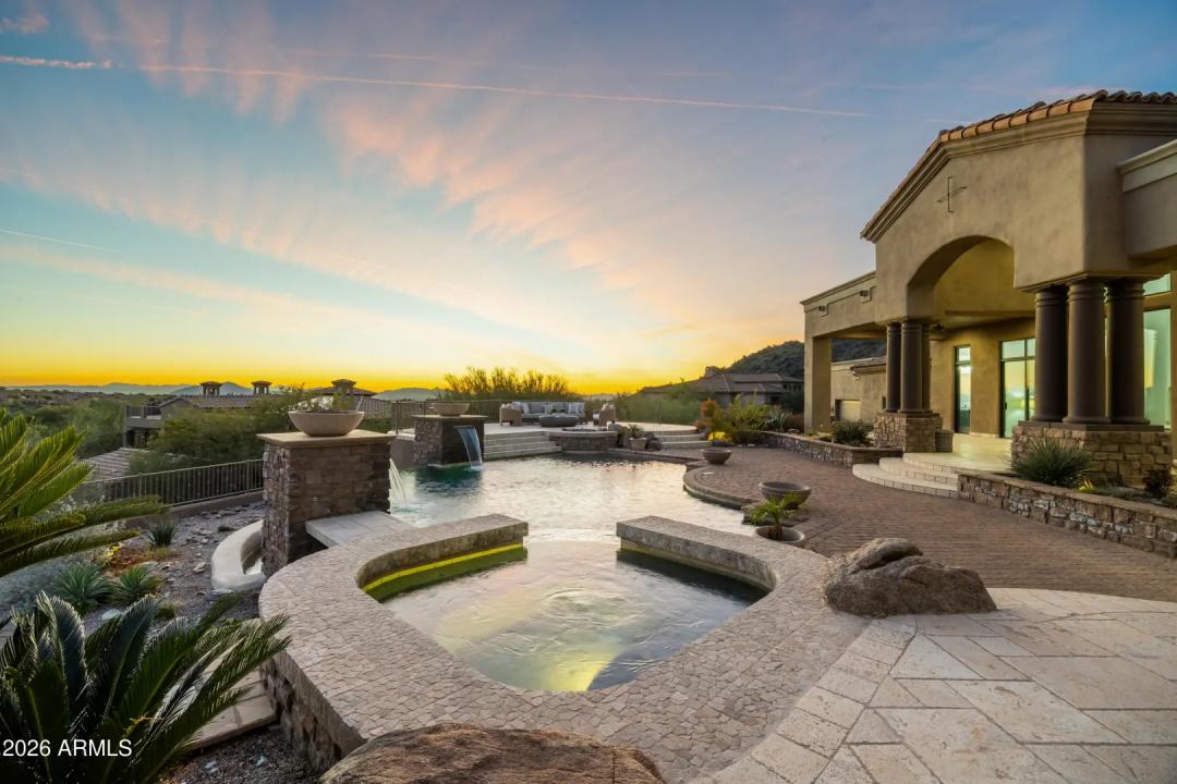 Real Estate Picture 2