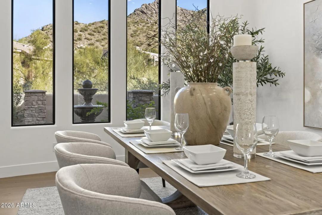 Real Estate Picture 5