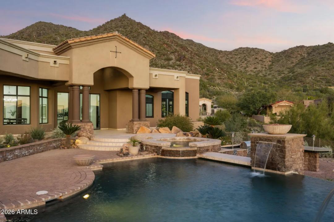 Real Estate Picture 6