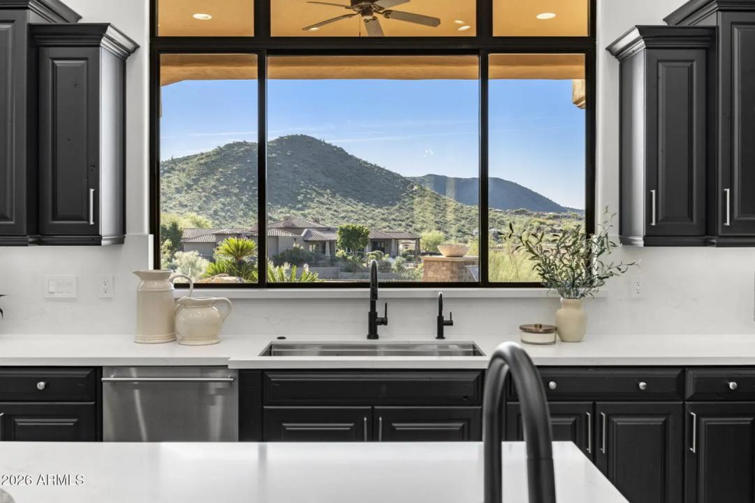 Real Estate Picture 15