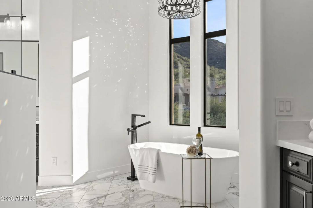 Real Estate Picture 27