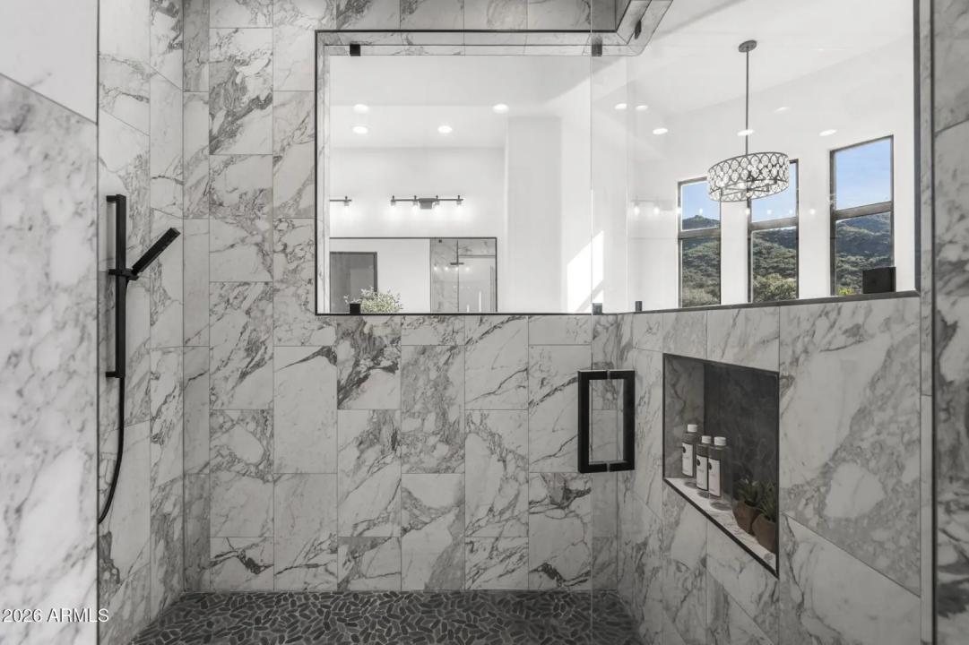 Real Estate Picture 28