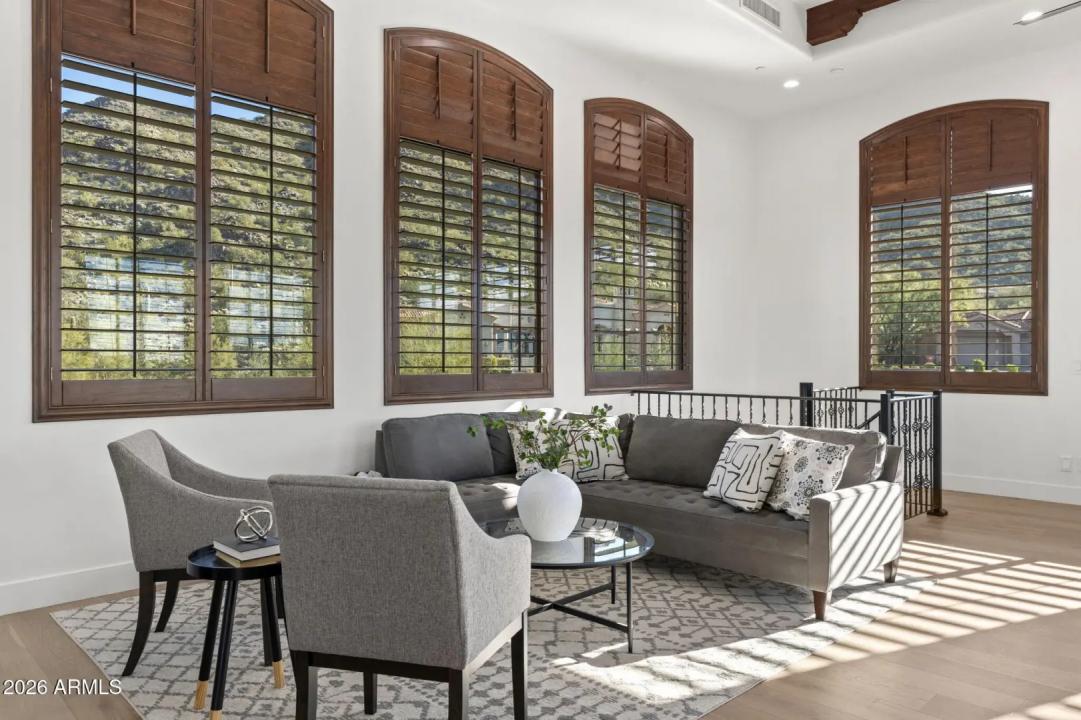 Real Estate Picture 30