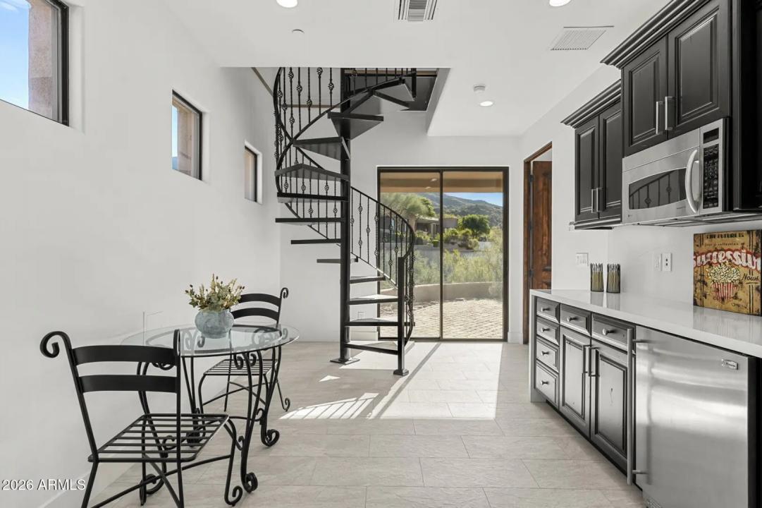 Real Estate Picture 31