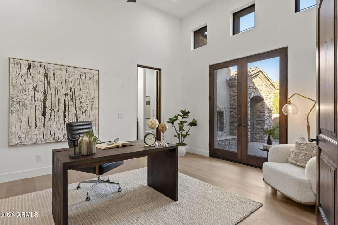 Real Estate Picture 32