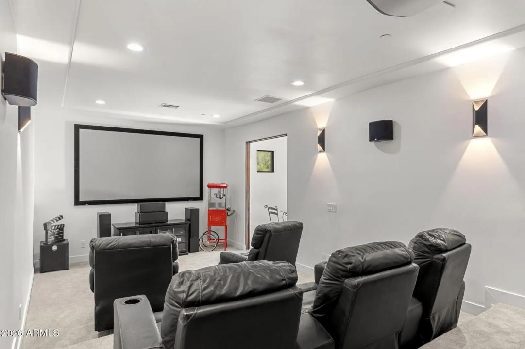 Real Estate Picture 33