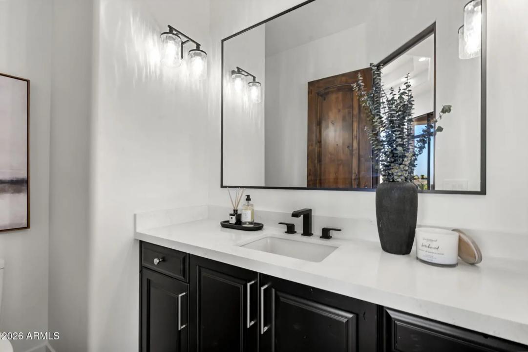 Real Estate Picture 42