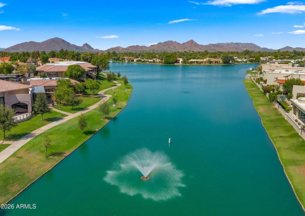 Real Estate Picture 25