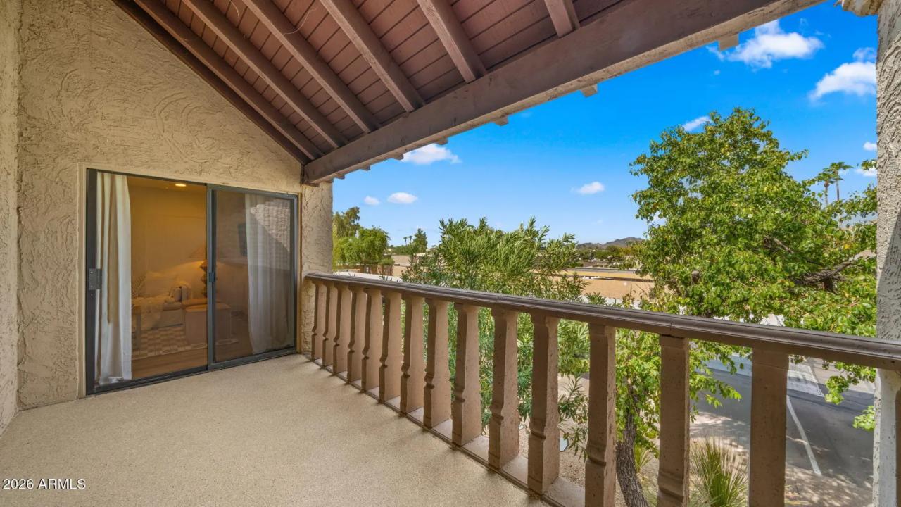 Real Estate Picture 19