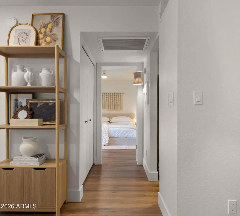 Real Estate Picture 9