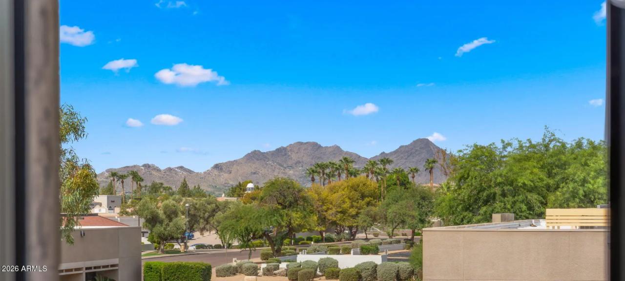 Real Estate Picture 22