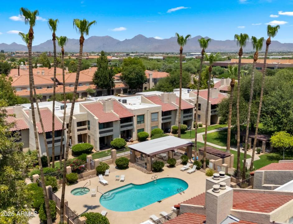Real Estate Picture 24