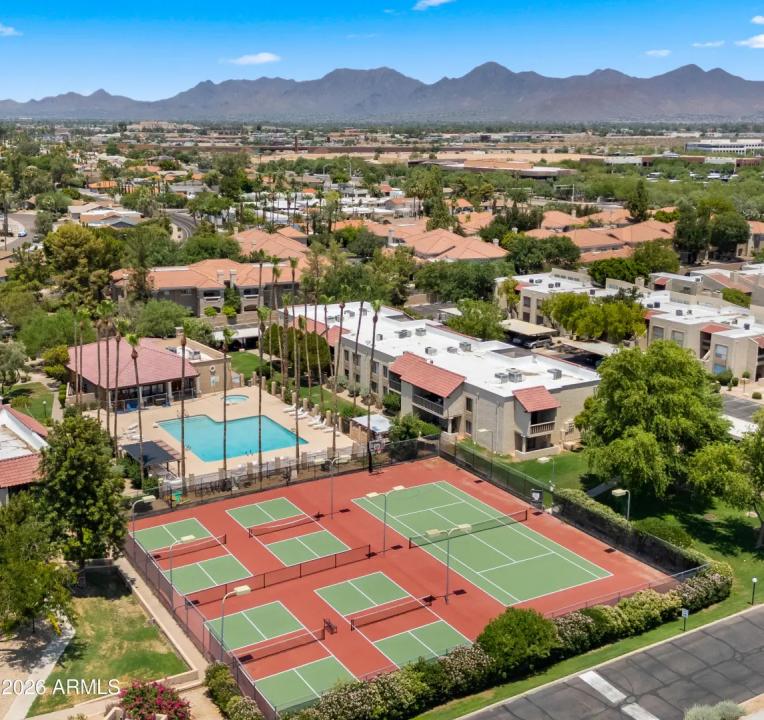 Real Estate Picture 23