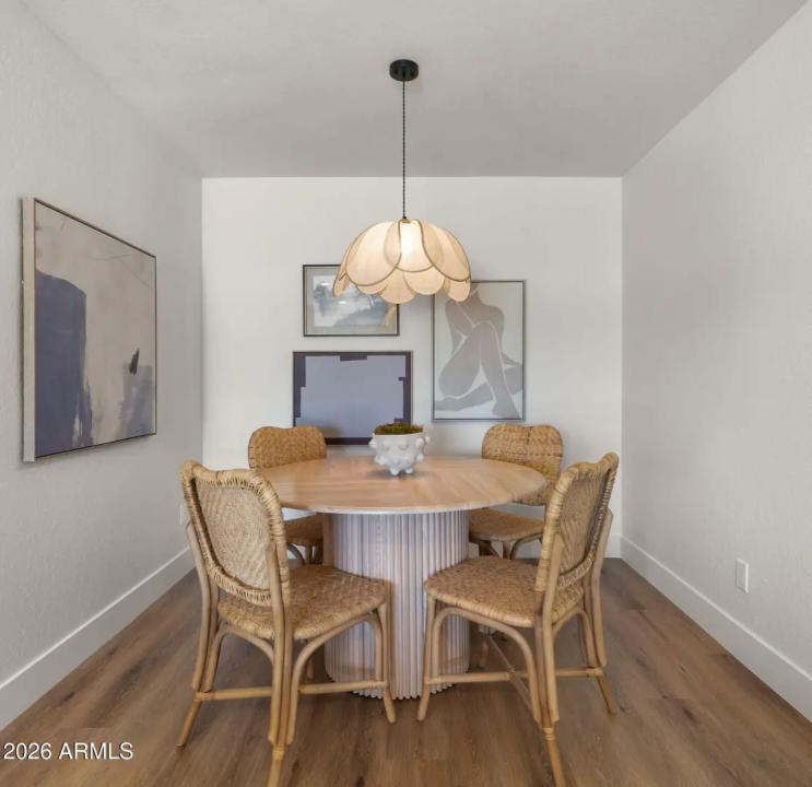 Real Estate Picture 3