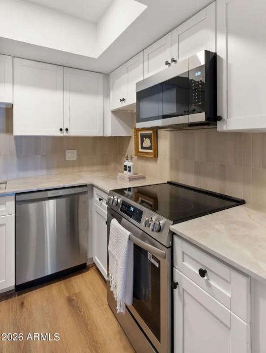 Real Estate Picture 5