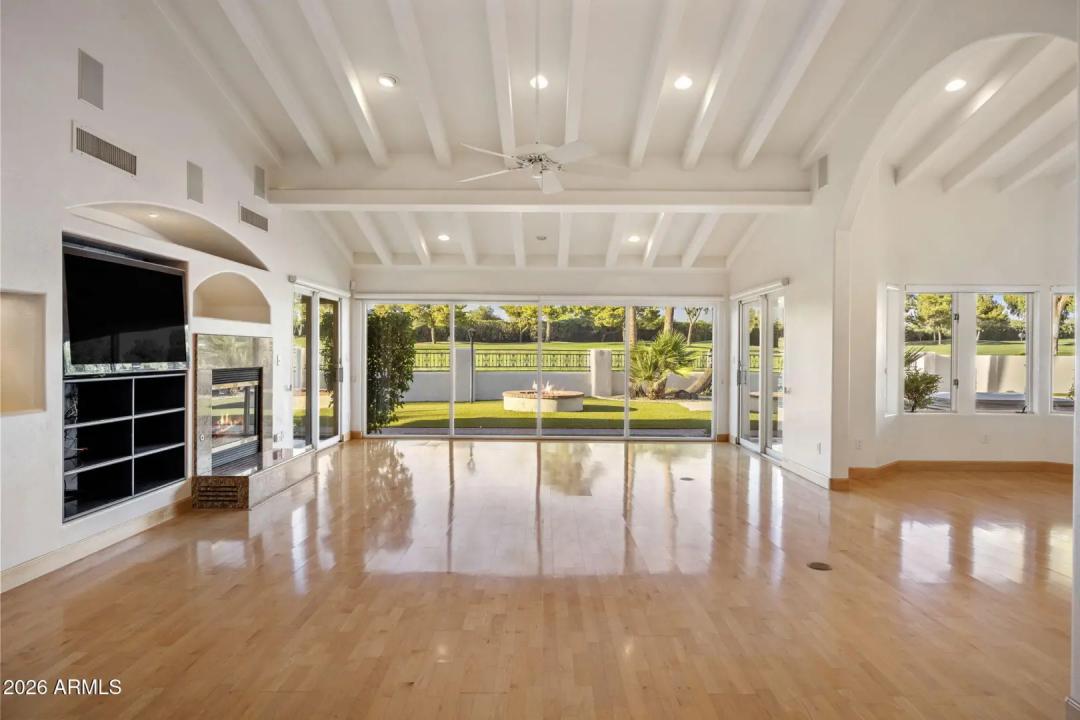 Real Estate Picture 2