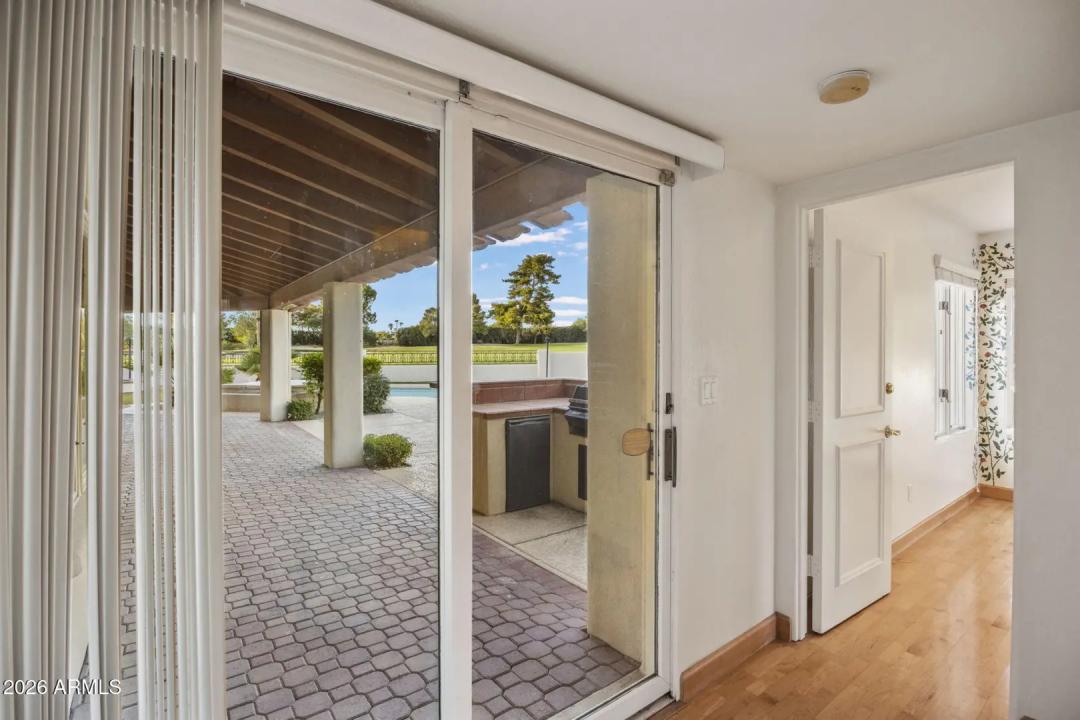 Real Estate Picture 18