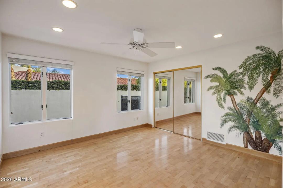Real Estate Picture 26