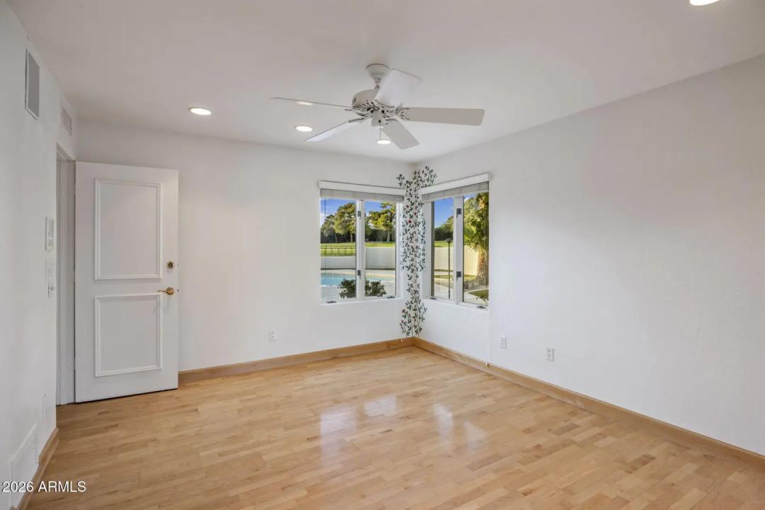 Real Estate Picture 27