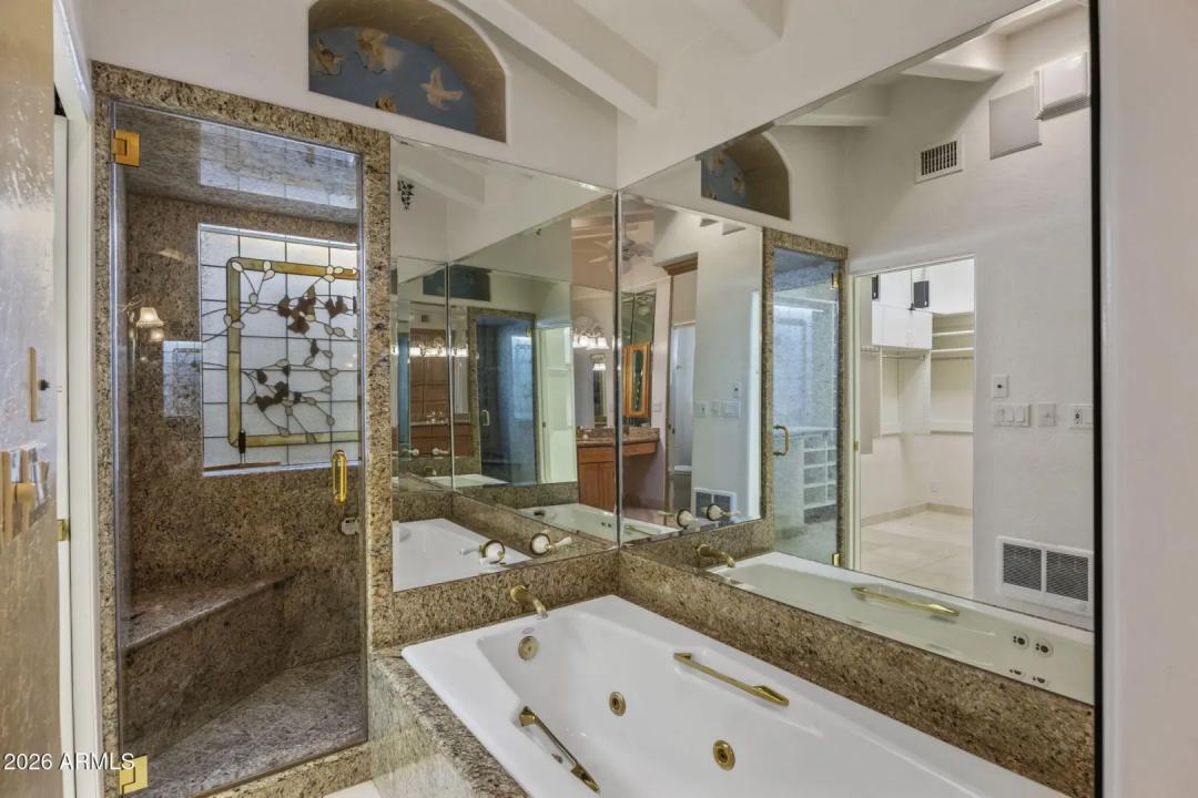 Real Estate Picture 23