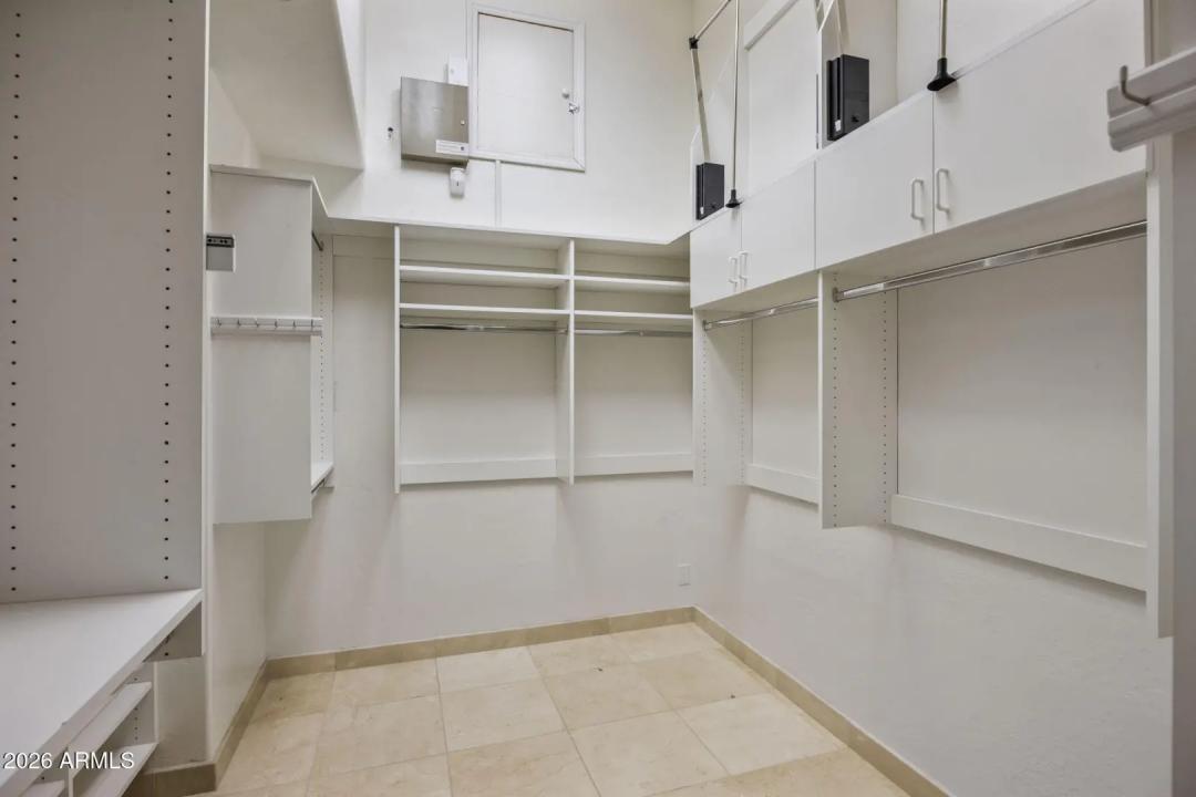 Real Estate Picture 29