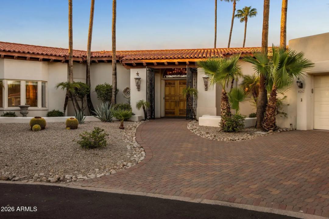 Real Estate Picture 3