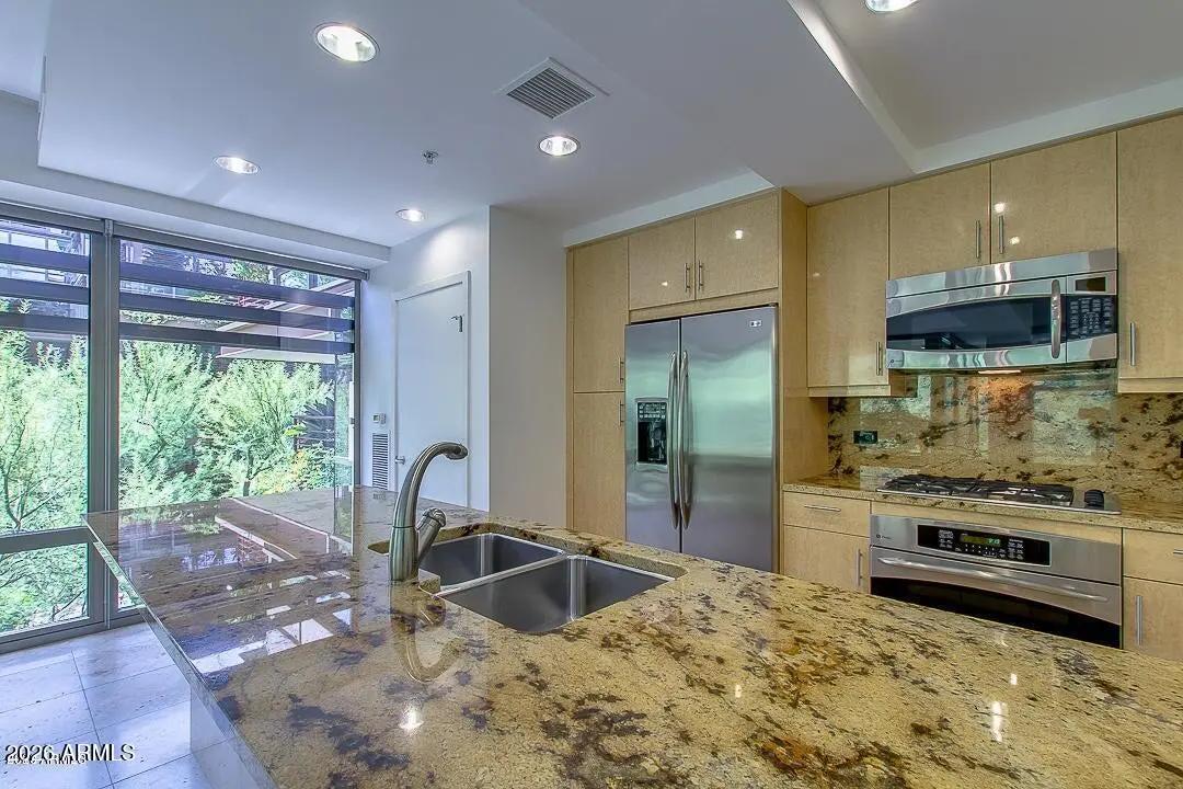 Real Estate Picture 6