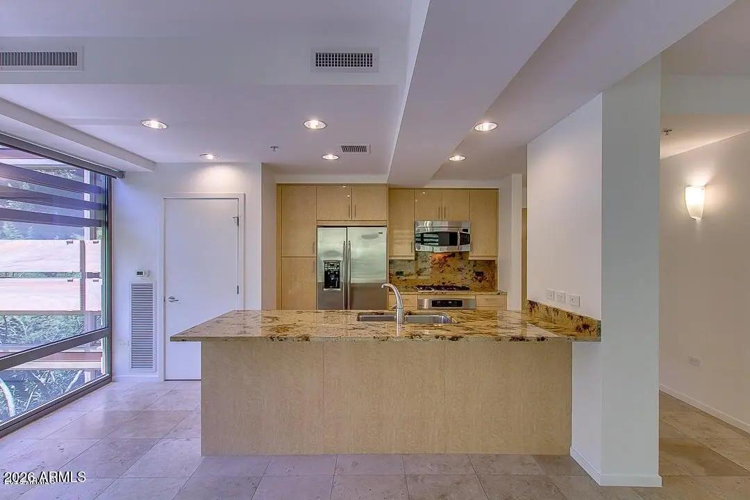 Real Estate Picture 12